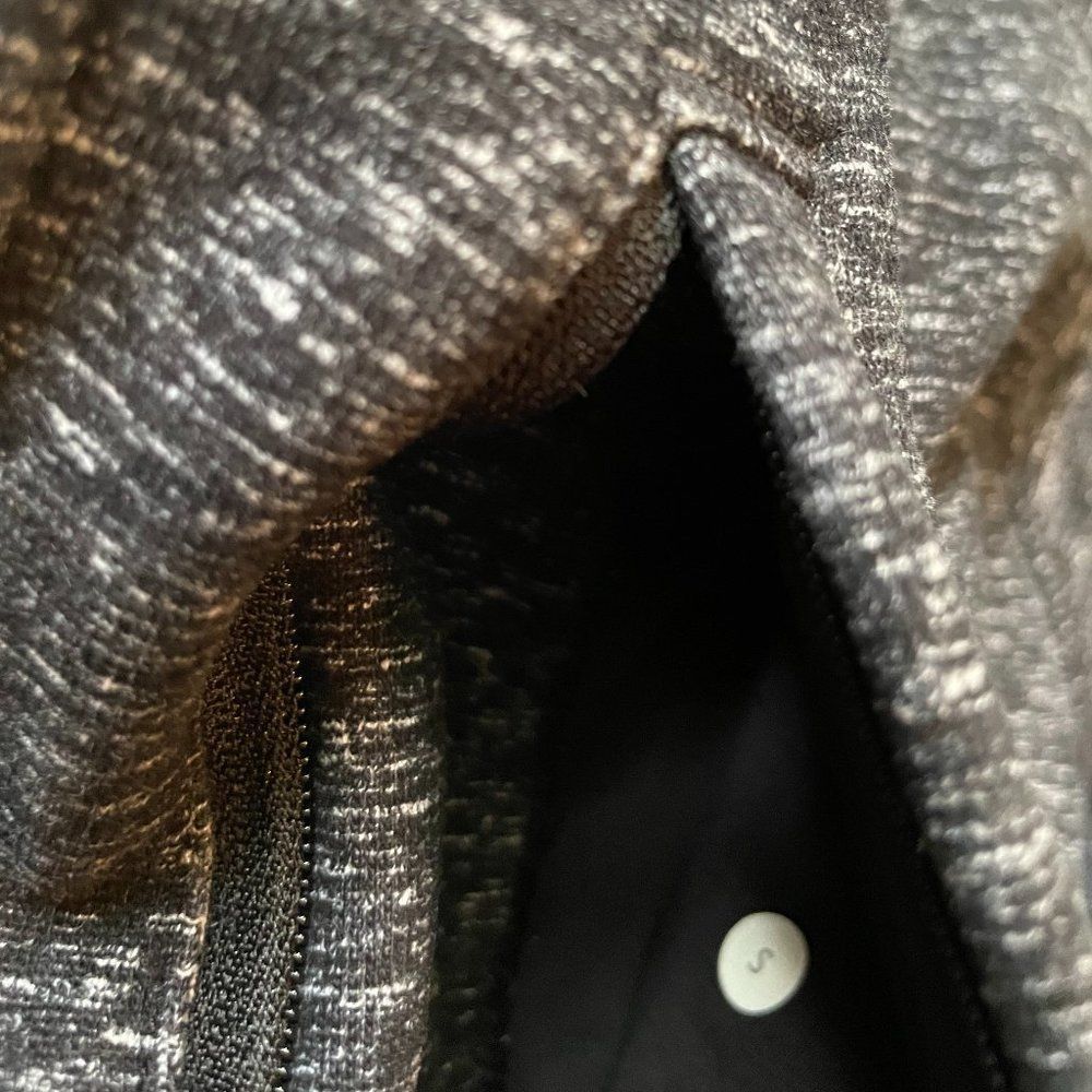 Lululemon Best Coast Hoodie *Needles Texture White Black* Size Small - Picture 6 of 10